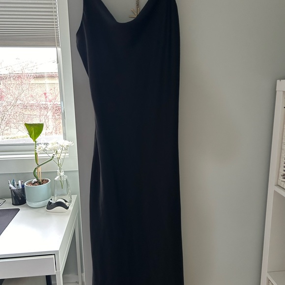Black silk/polyester Dress Size XL fits like L - Picture 2 of 2